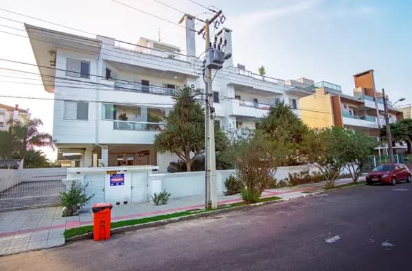 Apartamento 4 dorm, 100m da praia, no Novo Campeche, Florianópolis/SC