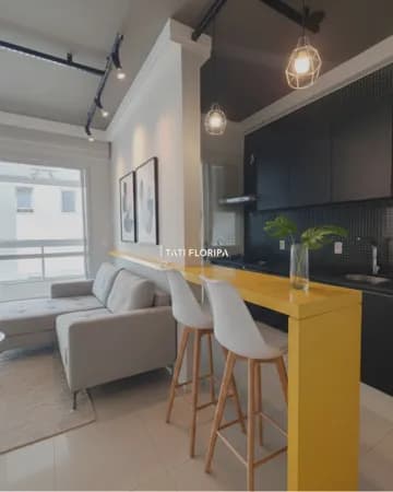 Apartamento 2 dormitórios, 200m da praia, no Rio Tavares, Florianópolis/SC