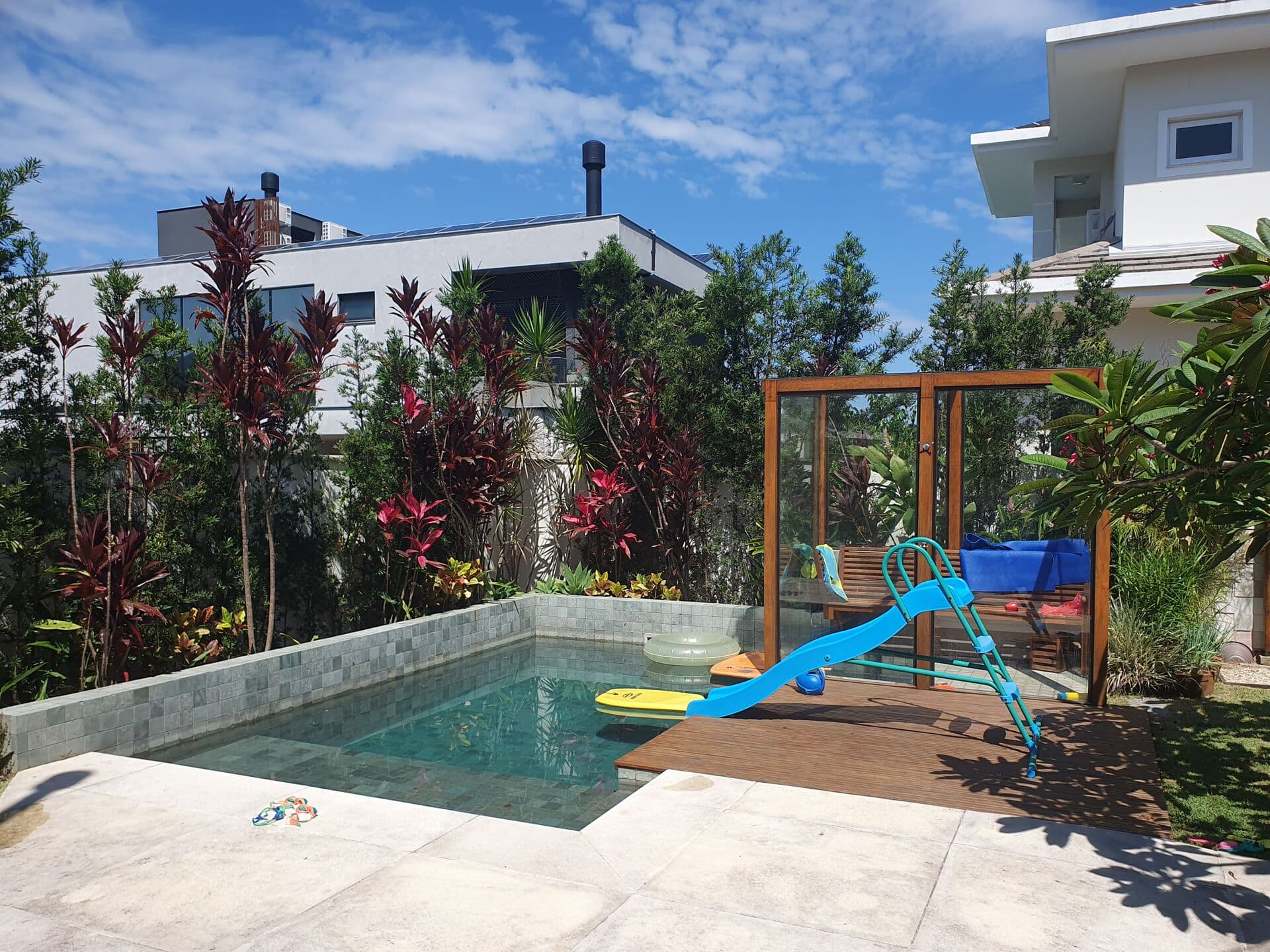 Casa de condomínio para venda 303m² com 4 dorm - Rio Tavares - Florianópolis / SC