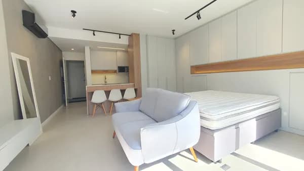 Apartamento, mobiliado, 1 dormitório, 50m da praia no Campeche - Florianopolis/SC