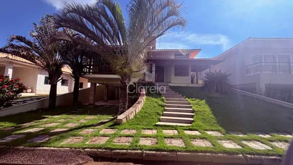 Casa de Alto Padrão em Condomínio Exclusivo – Quinta das Palmeiras, Varginha