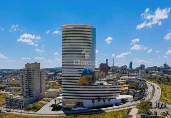 Apartamento de 246 m² no New York Tower – (APARTAMENTO ENTREGUE EM FASE DE ACABAMENTO)