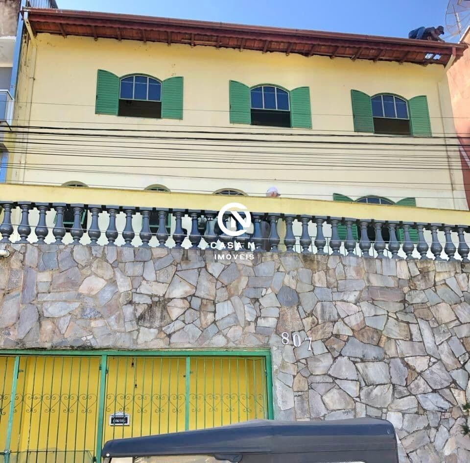 Casa Padrão -3 quartos sendo 1 suíte, Jardim dos Estados