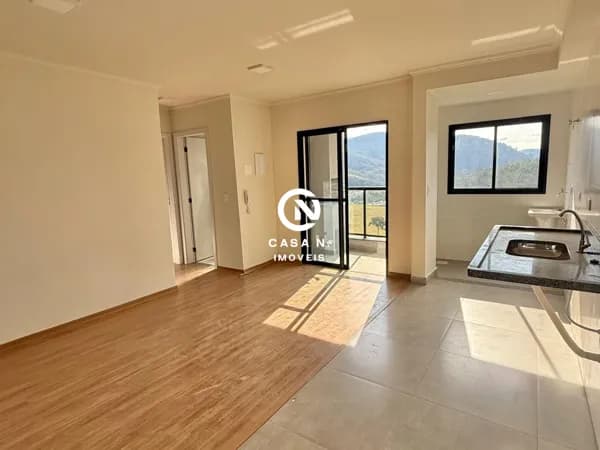 Apartamento Padrão Zona Oeste, próximo ao shopping - 2 quartos, garagem e uma excelente área gourmet.