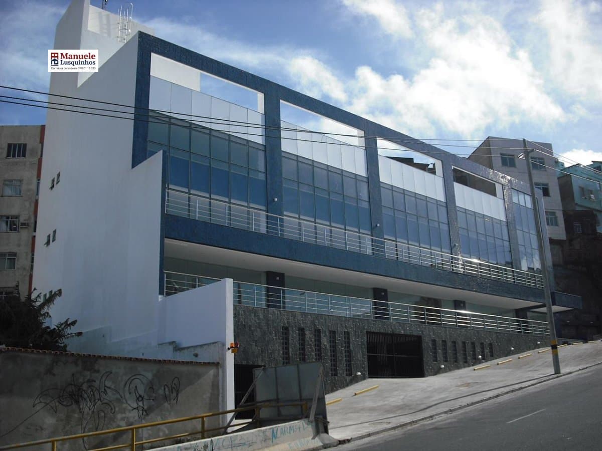 Salão comercial Padrão para Venda e Aluguel em Amaralina Salvador-BA