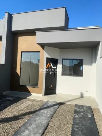 Casa Geminada em Conjunto Habitacional Alexandre Urbanas, Londrina/PR