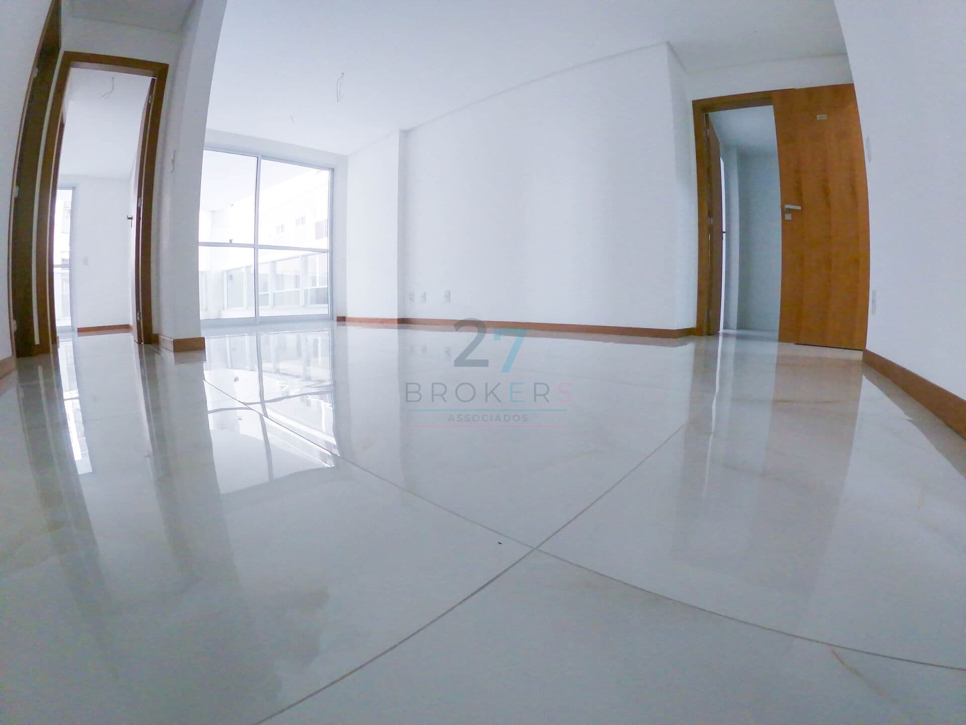 Apartamento 4 Qts c/ 2 suítes