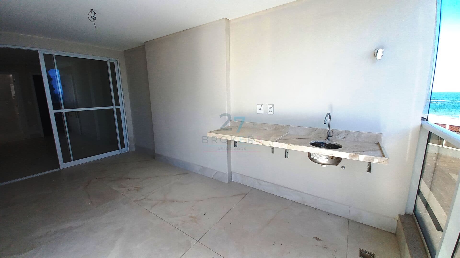 Apartamento 3 Qts c/ 3 suítes
