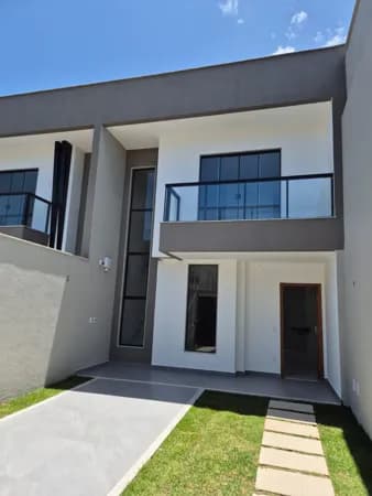 Casa 3 Qts c/ suíte - Duplex