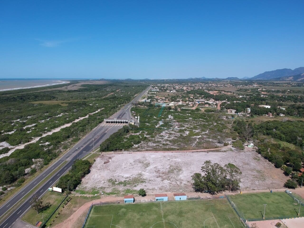 Área de 20000 m² em Guarapari às margens da Rodosol.