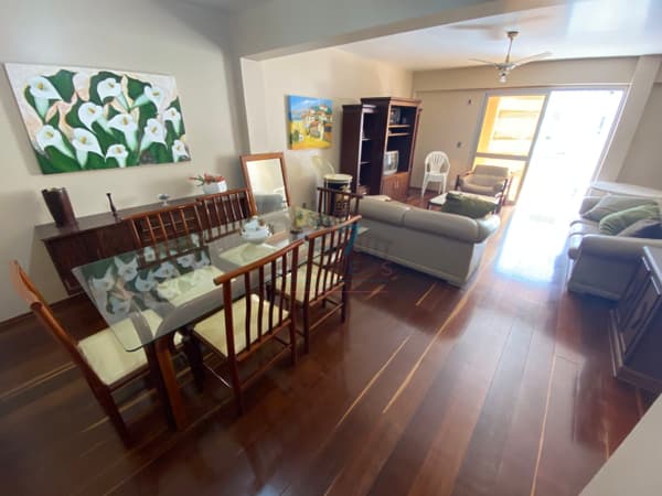 Apartamento 3 Qts c/ 2 suites