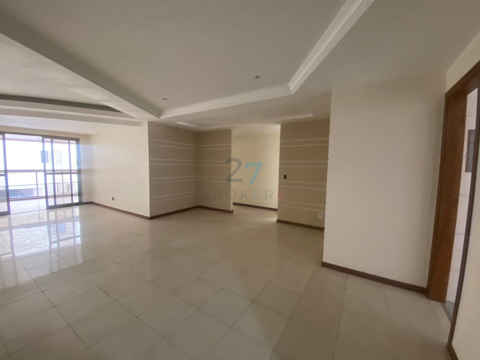 Apartamento 4 Qts c/ 2 suítes