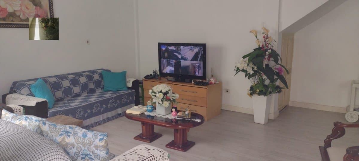 Casa Sobreposta para Venda em Aparecida Santos-SP