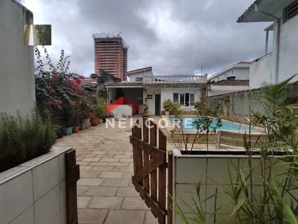 Casa Padrão para Venda em Aparecida Santos-SP