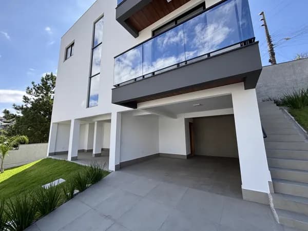 Sobrado em São José - Potecas
