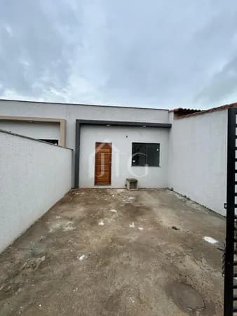 Casa com 02 quartos, no bairro Morada da Montanha, em Resende/RJ