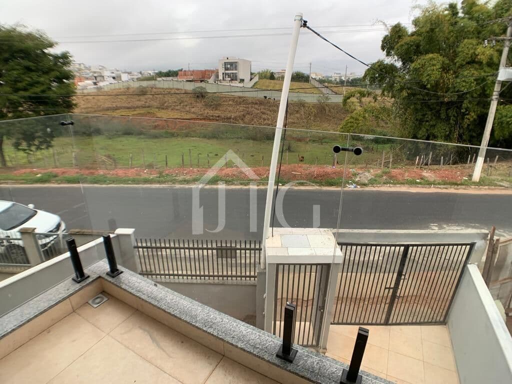Casa com 03 quartos sendo 01 suíte no bairro Parque Ipiranga 2, em Resende/RJ