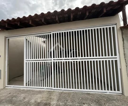 Casa com 02 quartos no bairro Jardim do Sol, em Resende/RJ