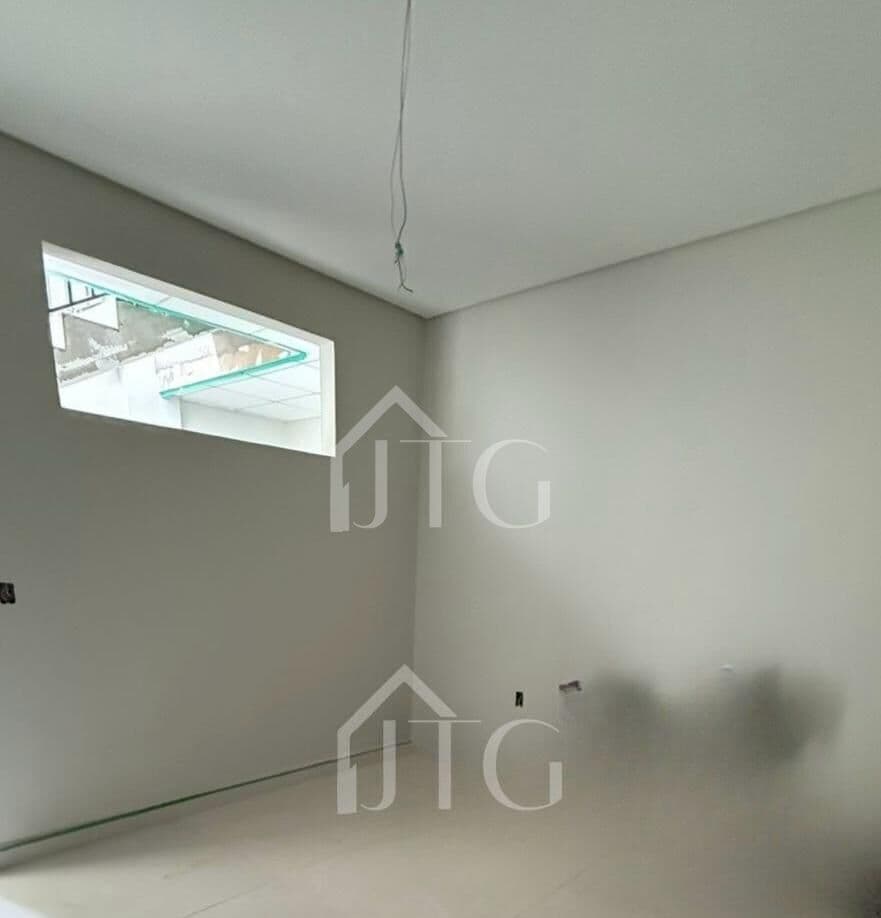 Sala Comercial para locação no bairro Parque Ipiranga, em Resende/RJ