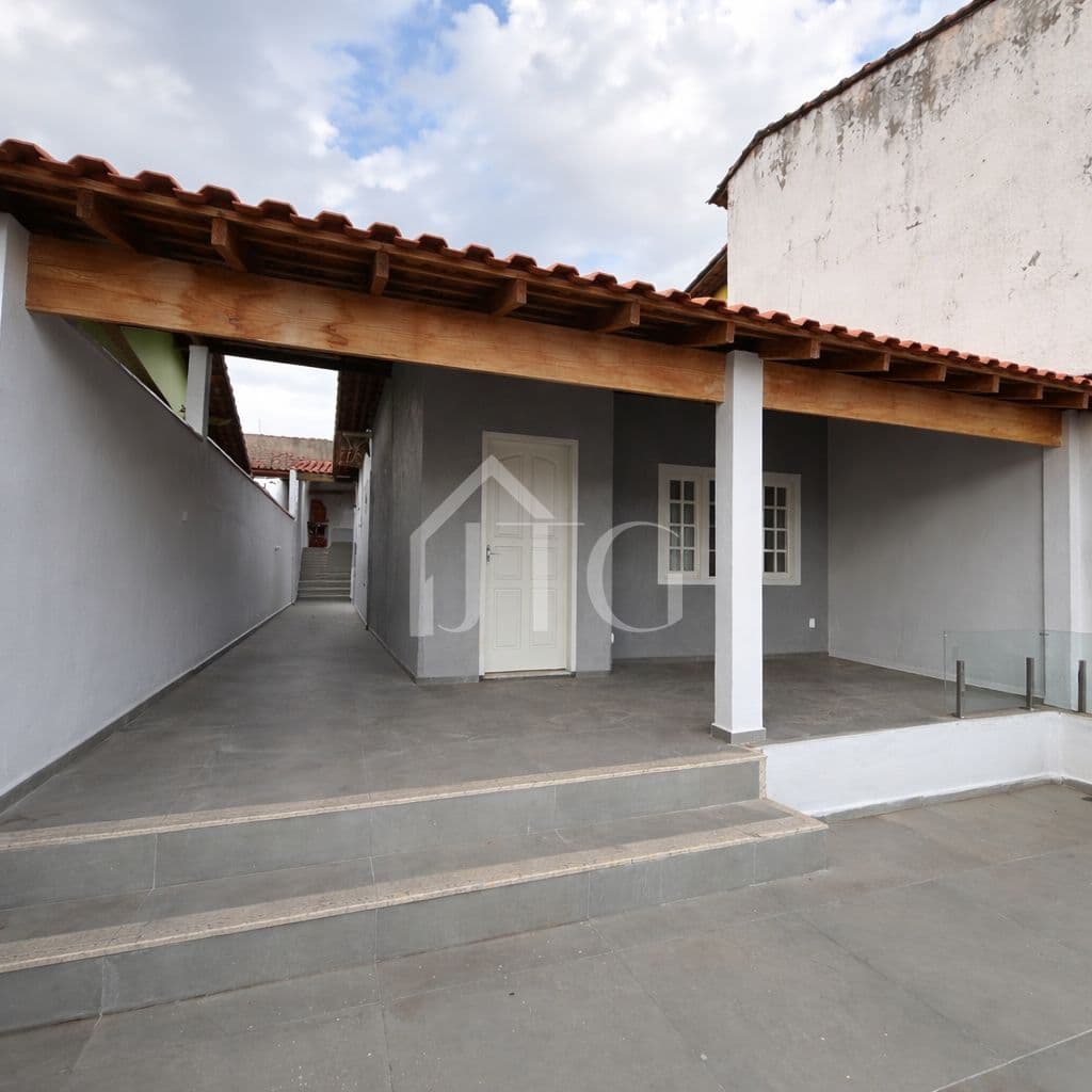 Casa com 02 quartos sendo 01 suíte no bairro Parque Ipiranga, em Resende/RJ