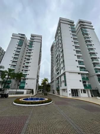 Apartamento com 03 quartos sendo 1 suíte no condomínio Bella Vista no bairro Jardim Jalisco, em Resende/RJ