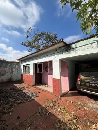 Terreno com construção no bairro Vila Julieta, em Resende/RJ