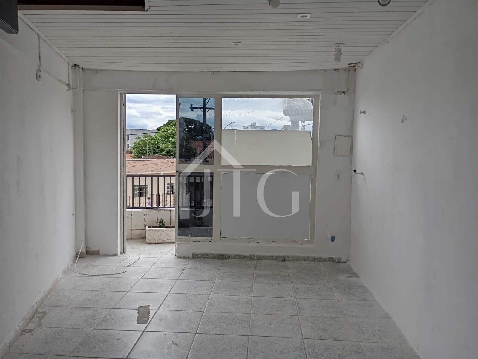 Sala no Centro Comercial Manejo, em Resende/RJ