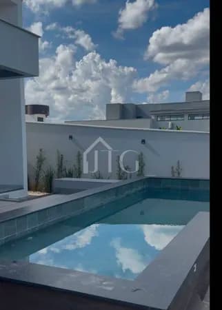 Casa com 03 quartos sendo 1 suíte no Alphaville em Resende/RJ