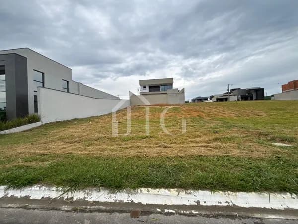 Terreno no Condomínio Bosque da Limeira, em Resende/RJ