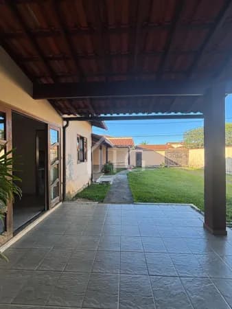 Casa com 03 quartos sendo 01 suíte no bairro Parque Ipiranga em Resende/RJ