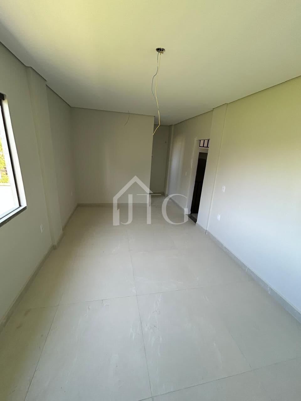 Sala Comercial para locação no bairro Parque Ipiranga, em Resende/RJ