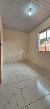 Casa de dois pavimentos com 02 quartos - Vila das Acácias no bairro Mirante da Serra , em Resende/RJ
