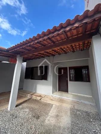 Casa com 02 quartos sendo 01 suíte no bairro Boa Vista 2, em Resende/RJ