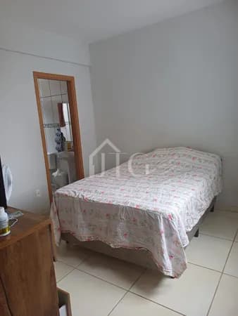 Apartamento com 02 sendo 01 suíte no Condomínio Residencial Landin Siqueira no bairro Vila Julieta, em Resende/RJ
