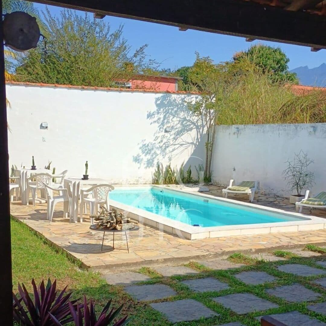 Casa 04 quartos à Venda pronta para morar no Jardim das Rosas - Penedo