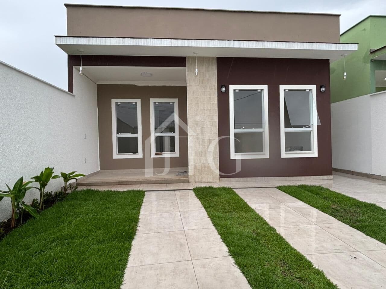 Casa com 03 quartos sendo 01 suíte, no bairro Parque Ipiranga, em Resende/RJ