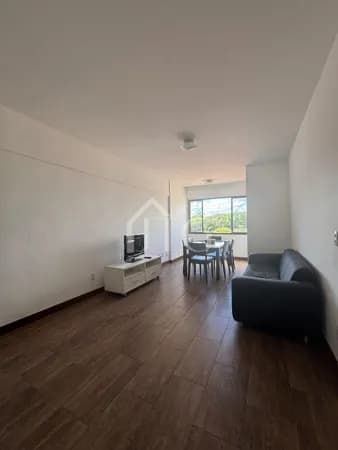Apartamento com 02 quartos sendo 01 suíte, no condômino Ed Munich, no bairro Vila Julieta, em Resende/RJ