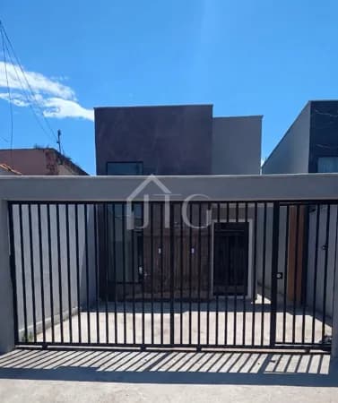 Casa em construção com 03 quartos sendo 01 suíte no bairro Jardim do Sol, em Resende/RJ