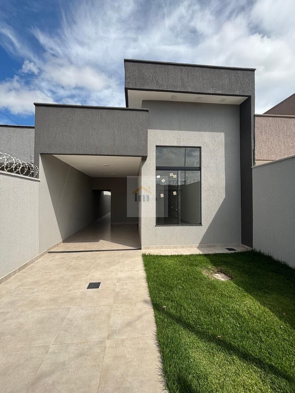 Casa Padrão próximo a região do setor GARAVELO financie pelo MINHA CASA MINHA VIDA.