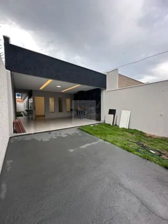 Casa Padrão 3 quartos sendo 1 suíte. Financie com ENTRADA REDUZIDA. OPORTUNIDADE