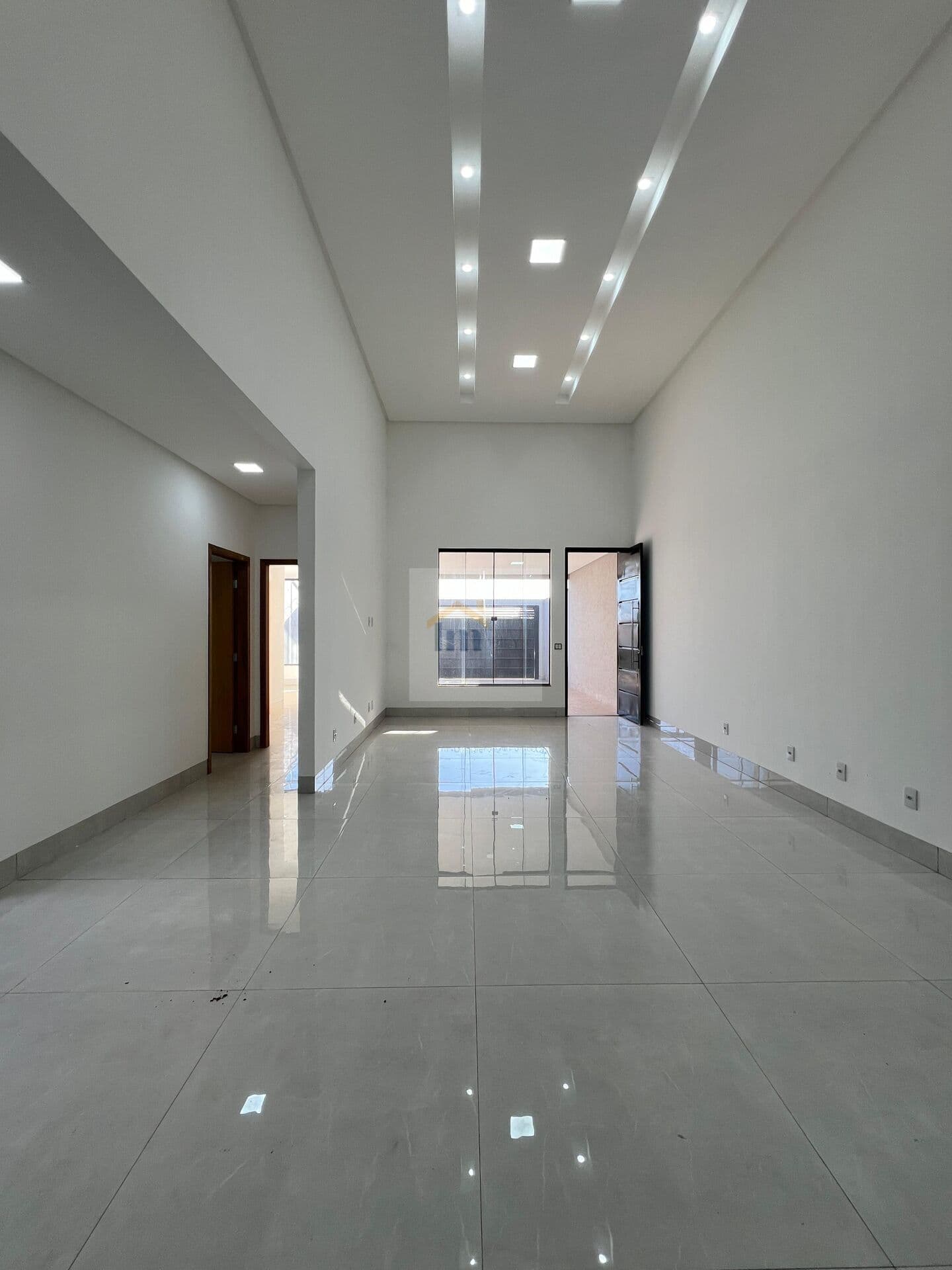 Casa Alto Padrão com Amplo espaço próximo a Avenida Rio Verde