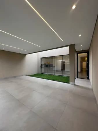 Casa Alto Padrão próximo ao Buriti Shopping - Aceita Financiamento - Casa nova PRONTA PARA MORAR