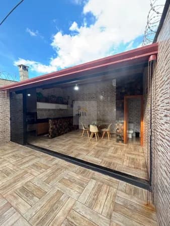 Casa Padrão próximo o polo de Aparecida e BR153 - Aceita financiamento
