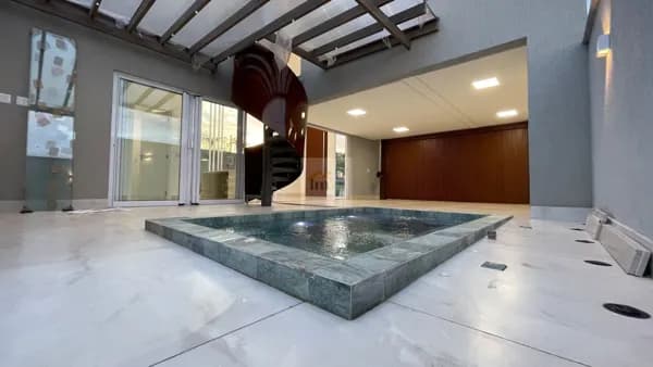 Casa em Condomínio Fechado segurança 24 h