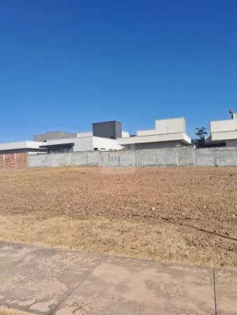 LOTE no condominio Parqville Pinheiros - OPORTUNIDADE