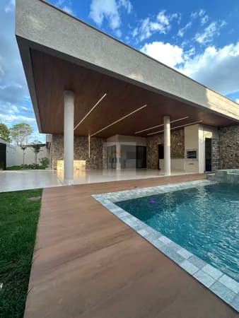 Casa Alto Padrão COM MÓVEIS PLANEJADOS. ALTO LUXO PADRÃO CONDOMINIO FECHADO na melhor localização do Jardim Europa em Goiânia