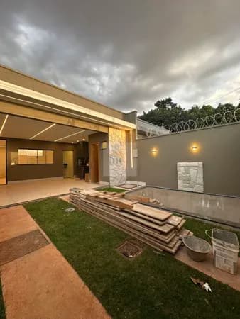 Casa Padrão com Piscina setor Garavelo Goiânia, EXCELENTE LOCALIZAÇÃO ACEITA FINANCIAMENTO CASA NOVA PRONTA PARA MORAR
