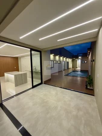 Casa Alto Padrão com Piscina na região noroeste Goiânia - Financiamento com entrada reduzida
