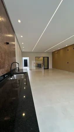 Casa Alto Padrão Excelente localização no Jardim América em Goiânia