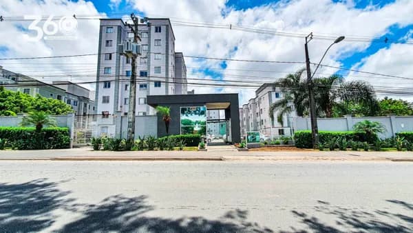 Apartamento térreo no Pinheirinho com 2 quartos, ótima localização e ideal para morar ou investir.